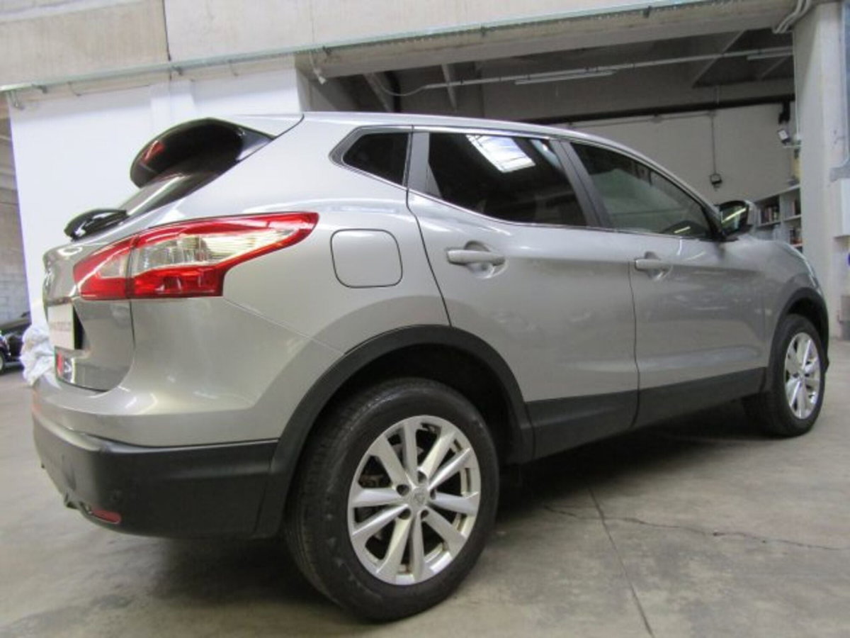 Nissan Qashqai 1.5 dCi Tekna (5)