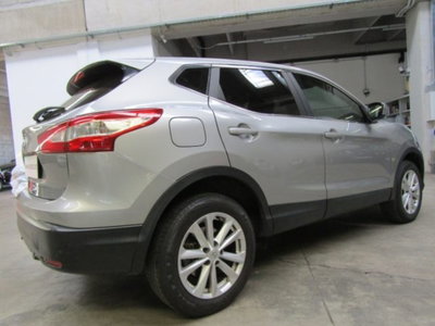Nissan Qashqai 1.5 dCi Tekna (5)