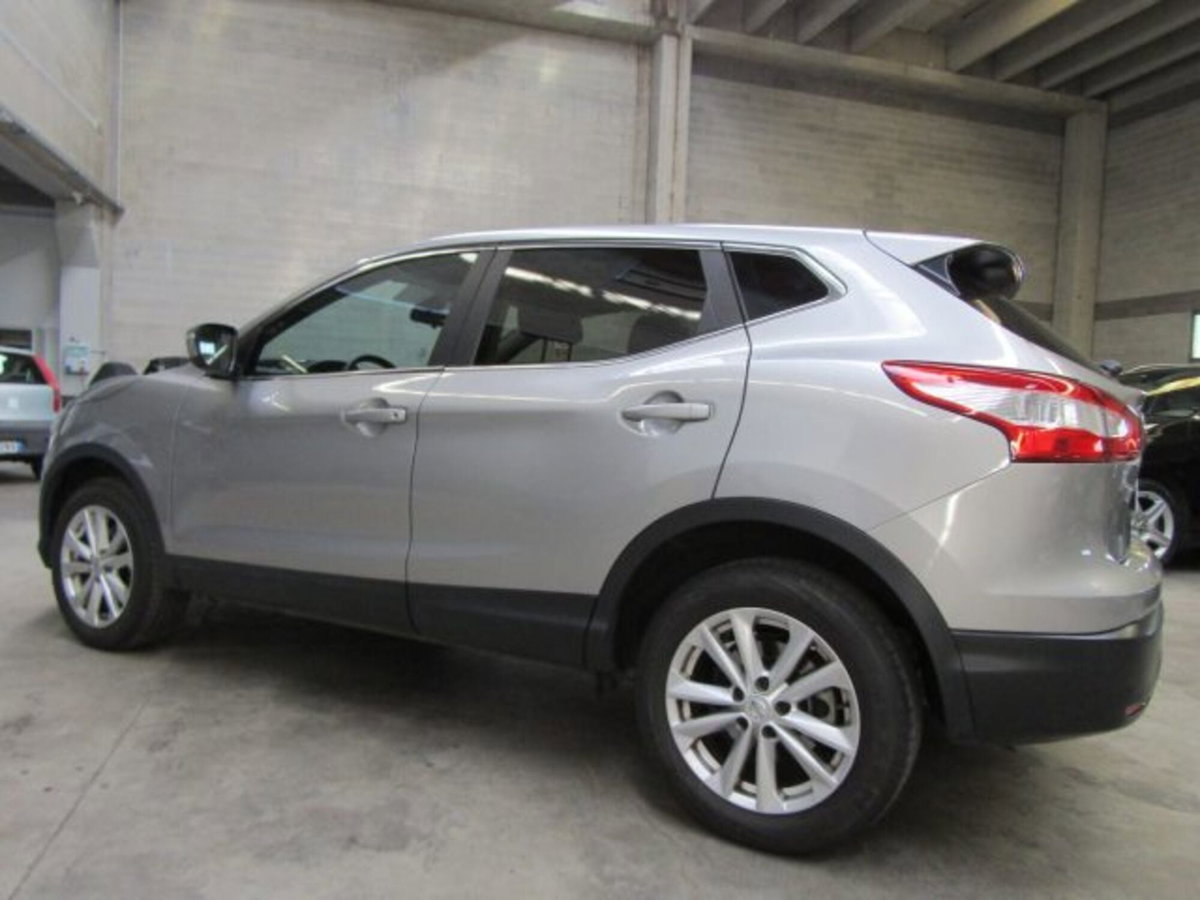 Nissan Qashqai 1.5 dCi Tekna (7)