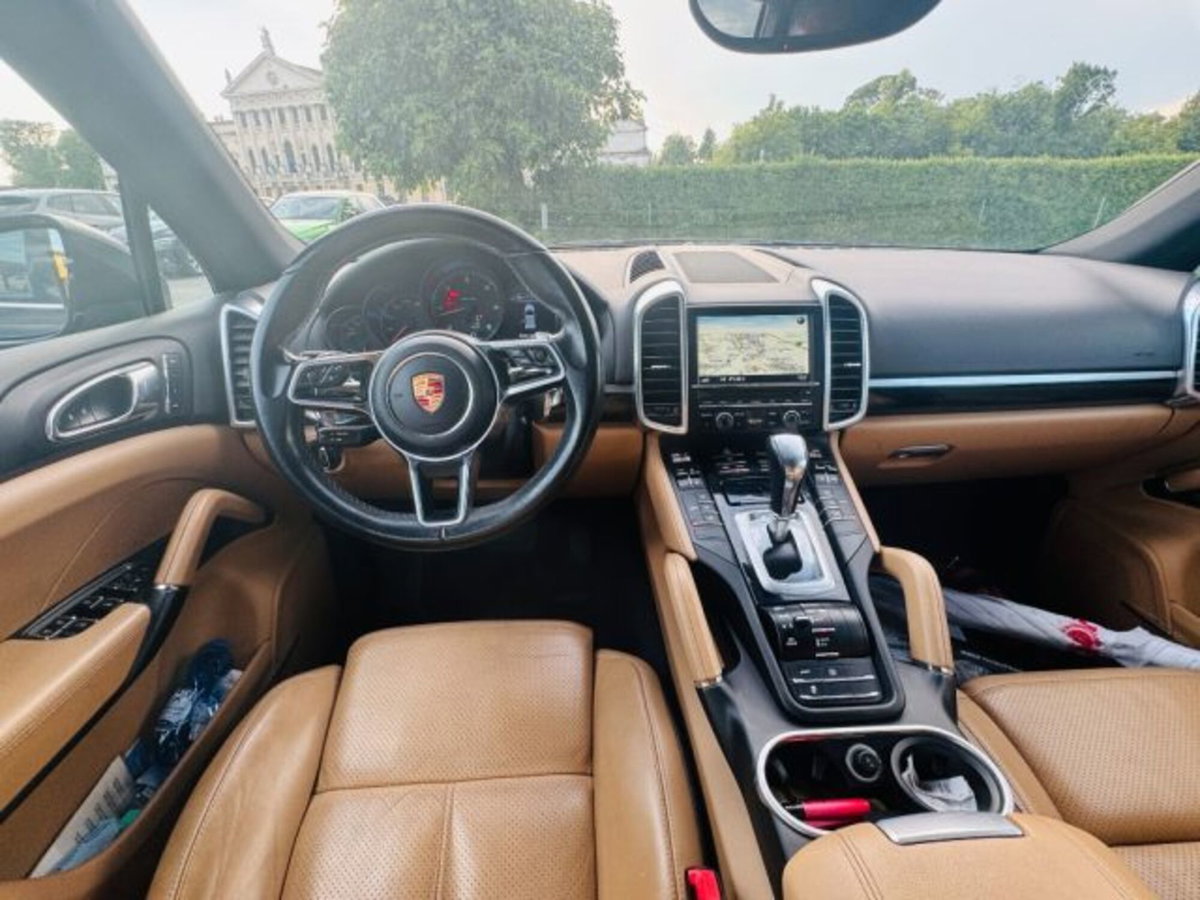 Porsche Cayenne 3.0 Diesel (10)