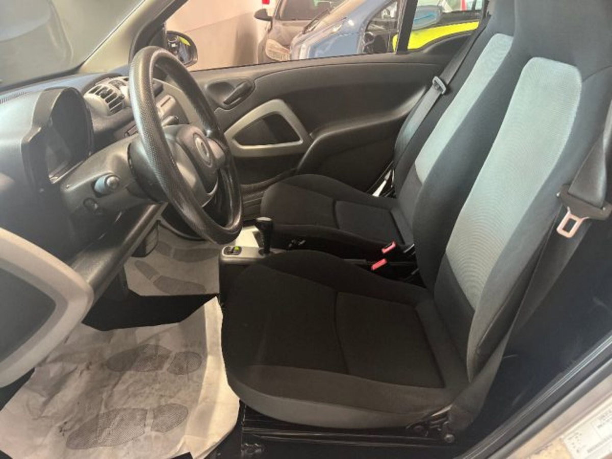 smart Fortwo 1000 52 kW MHD coupé passion (6)