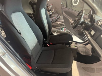 smart Fortwo 1000 52 kW MHD coupé passion (7)