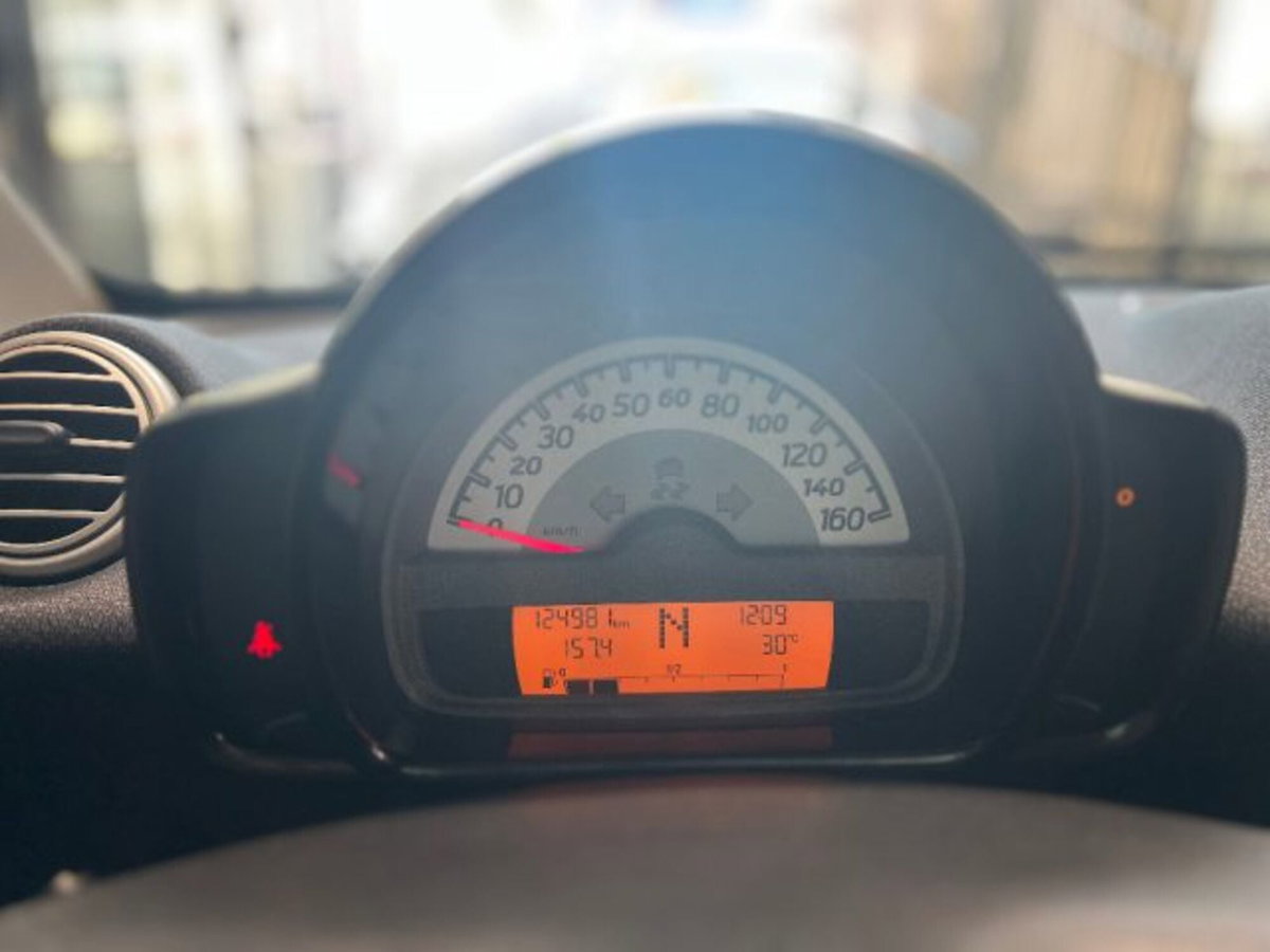 smart Fortwo 1000 52 kW MHD coupé passion (9)