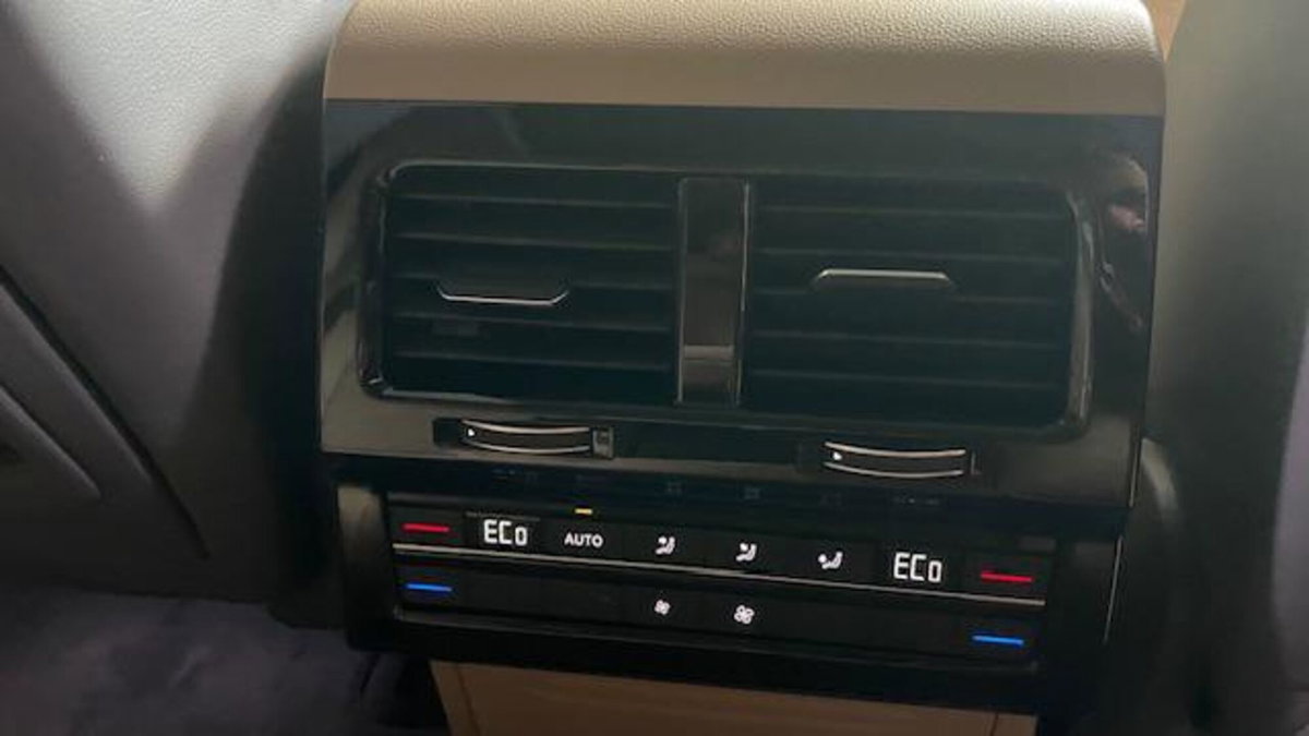 Volkswagen Touareg 3.0 V6 TSI Atmosphere (12)