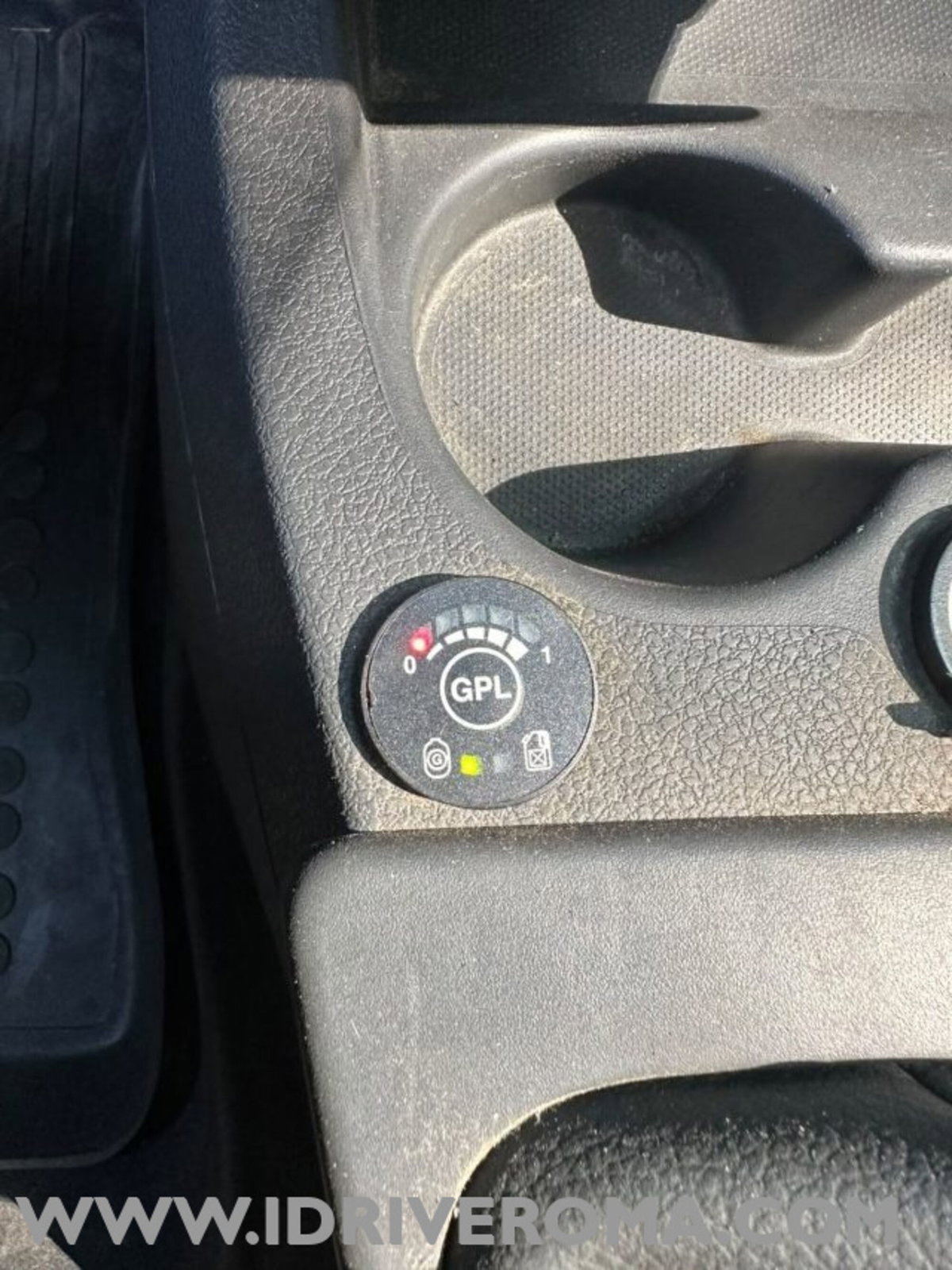 Dacia Dokker Stepway 1.6 8V 110CV GPL (14)
