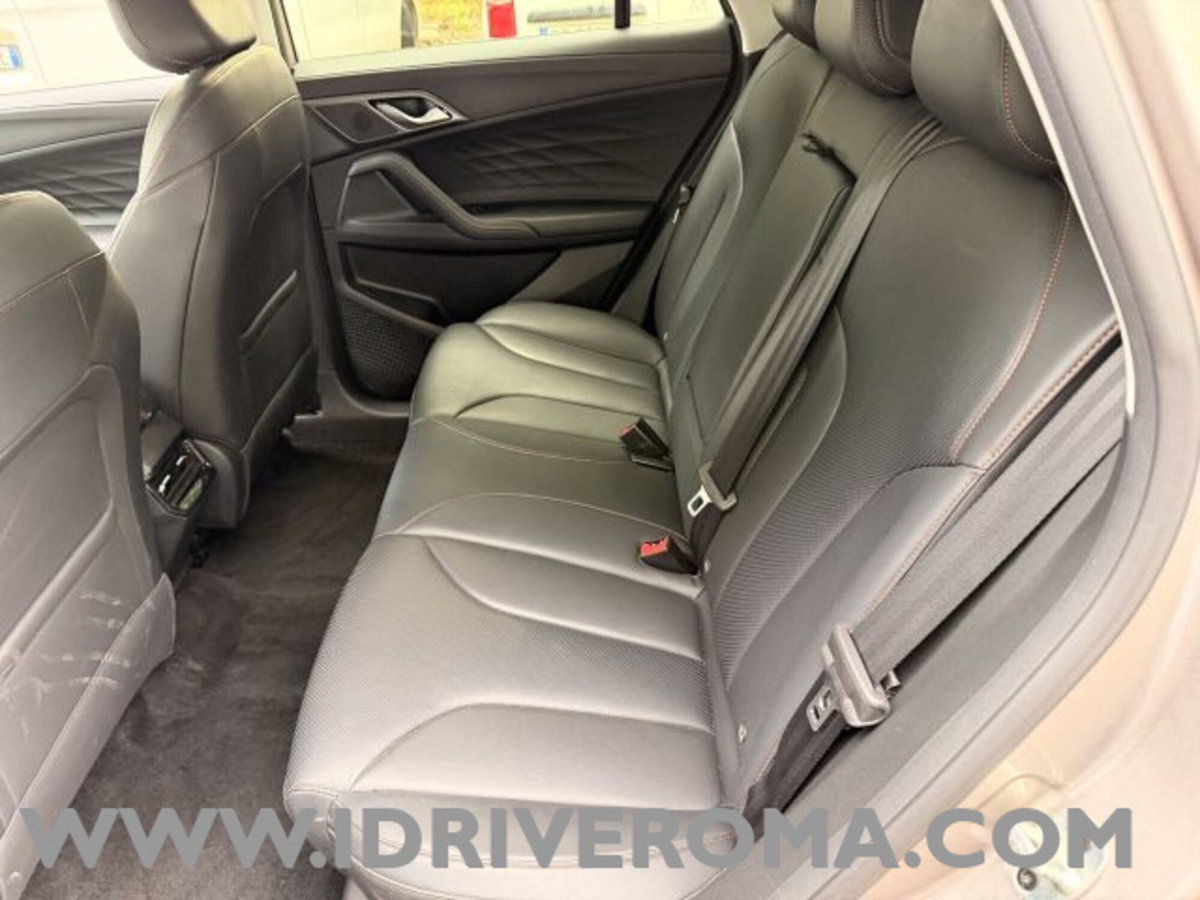 Mg HS 1.5 Luxury auto (14)
