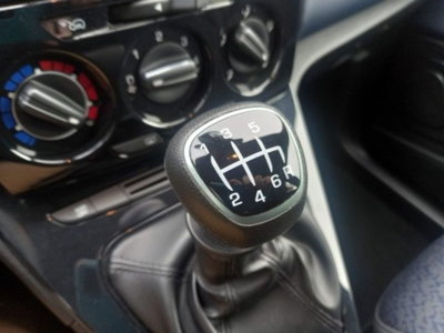 Lancia Ypsilon 1.0 FireFly 5 porte S&S Hybrid Silver Plus (9)