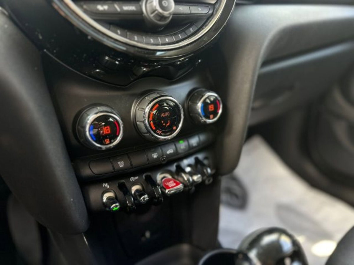 MINI Mini 1.5 Cooper D Hype 5 porte (12)