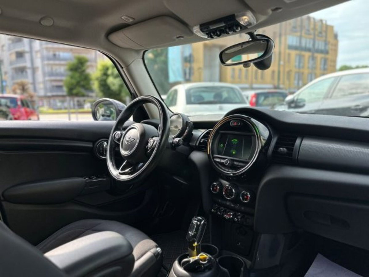 MINI Mini 1.5 Cooper D Hype 5 porte (7)