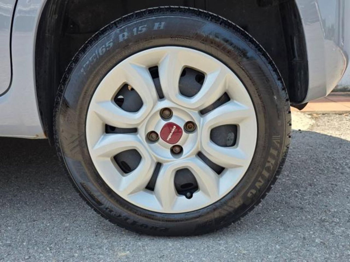 Fiat Panda 0.9 TwinAir Turbo Natural Power Lounge (17)
