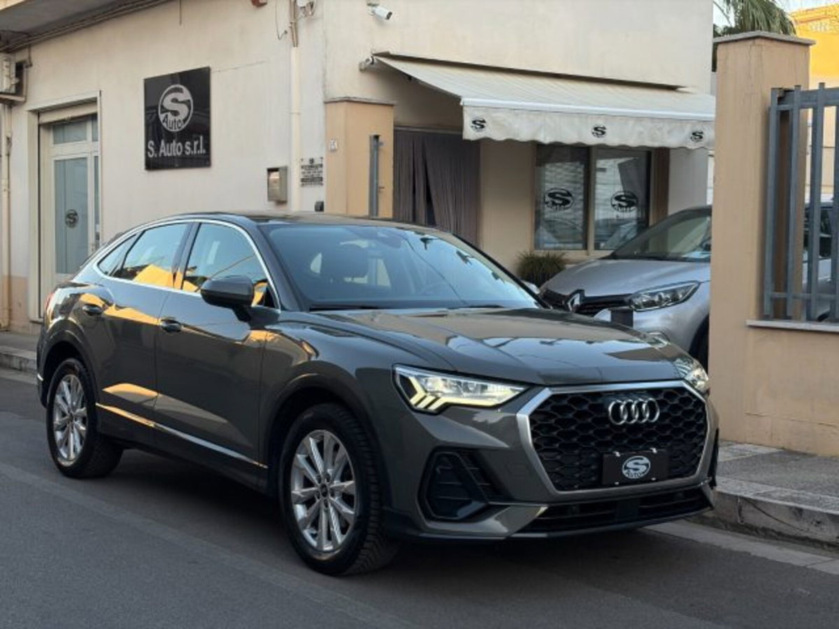 Audi Q3 Sportback Sportback 35 2.0 tdi s-tronic