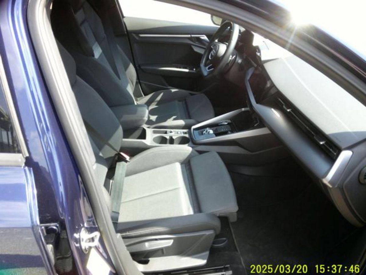 Audi A3 Sportback 35 TDI S line edition (14)
