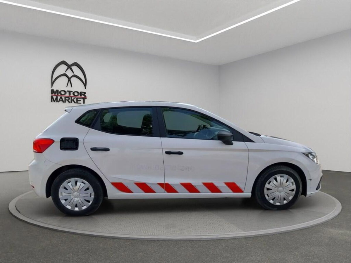 SEAT Ibiza 1.0 TGI 5 porte Reference (4)