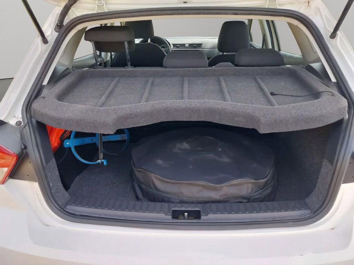 SEAT Ibiza 1.0 TGI 5 porte Reference (13)