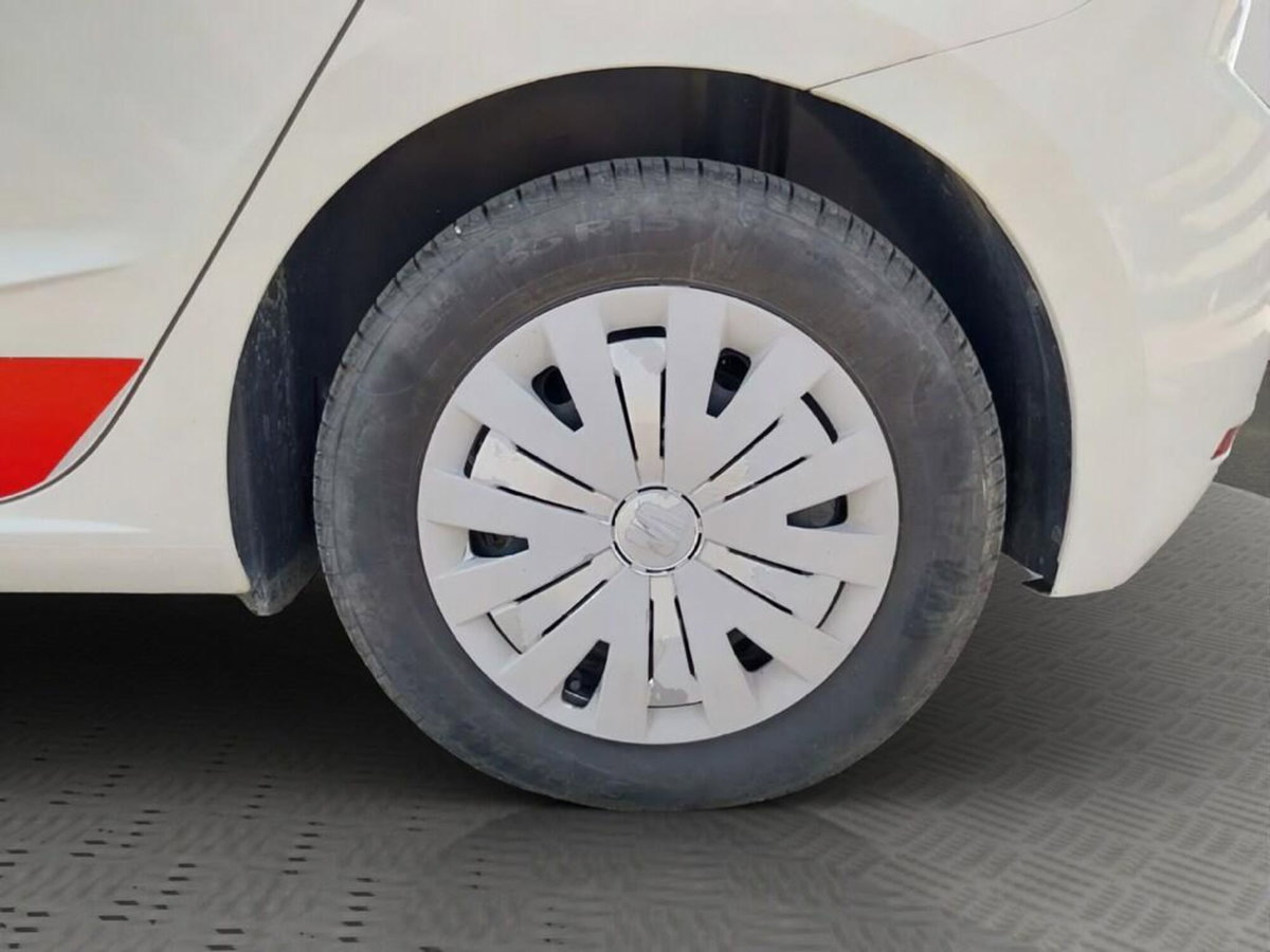 SEAT Ibiza 1.0 TGI 5 porte Reference (15)