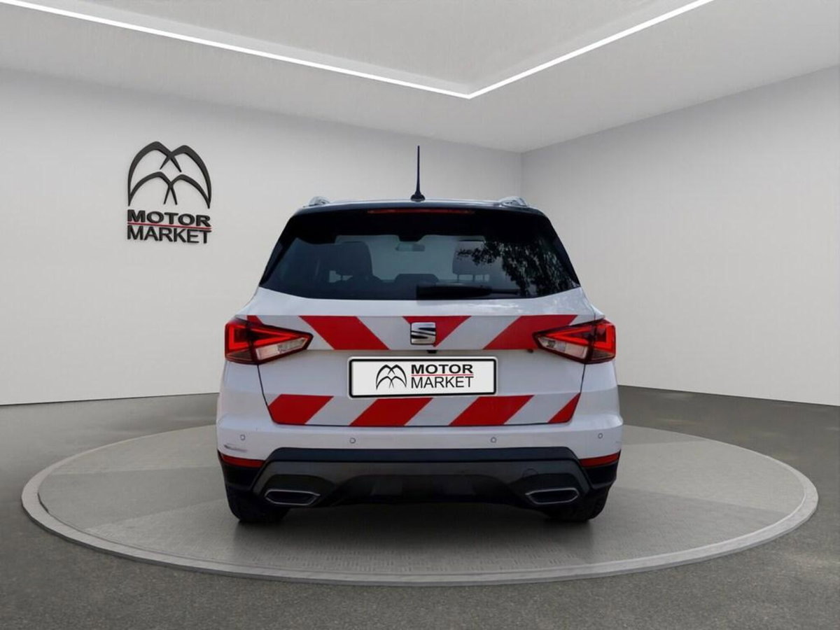 SEAT Arona 1.0 TGI FR (6)