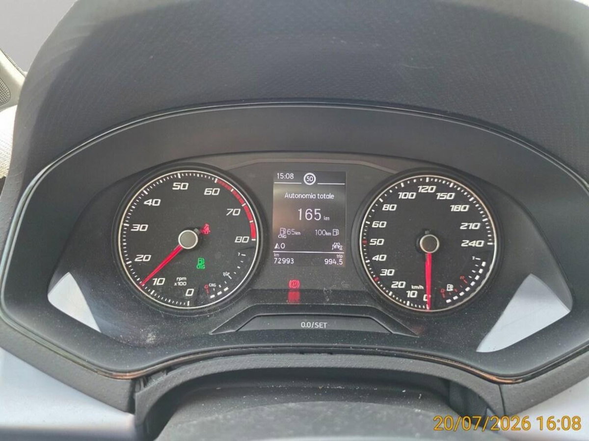 SEAT Arona 1.0 TGI FR (9)