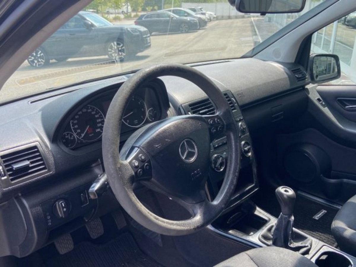 Mercedes-Benz Classe A 150 Classic (11)