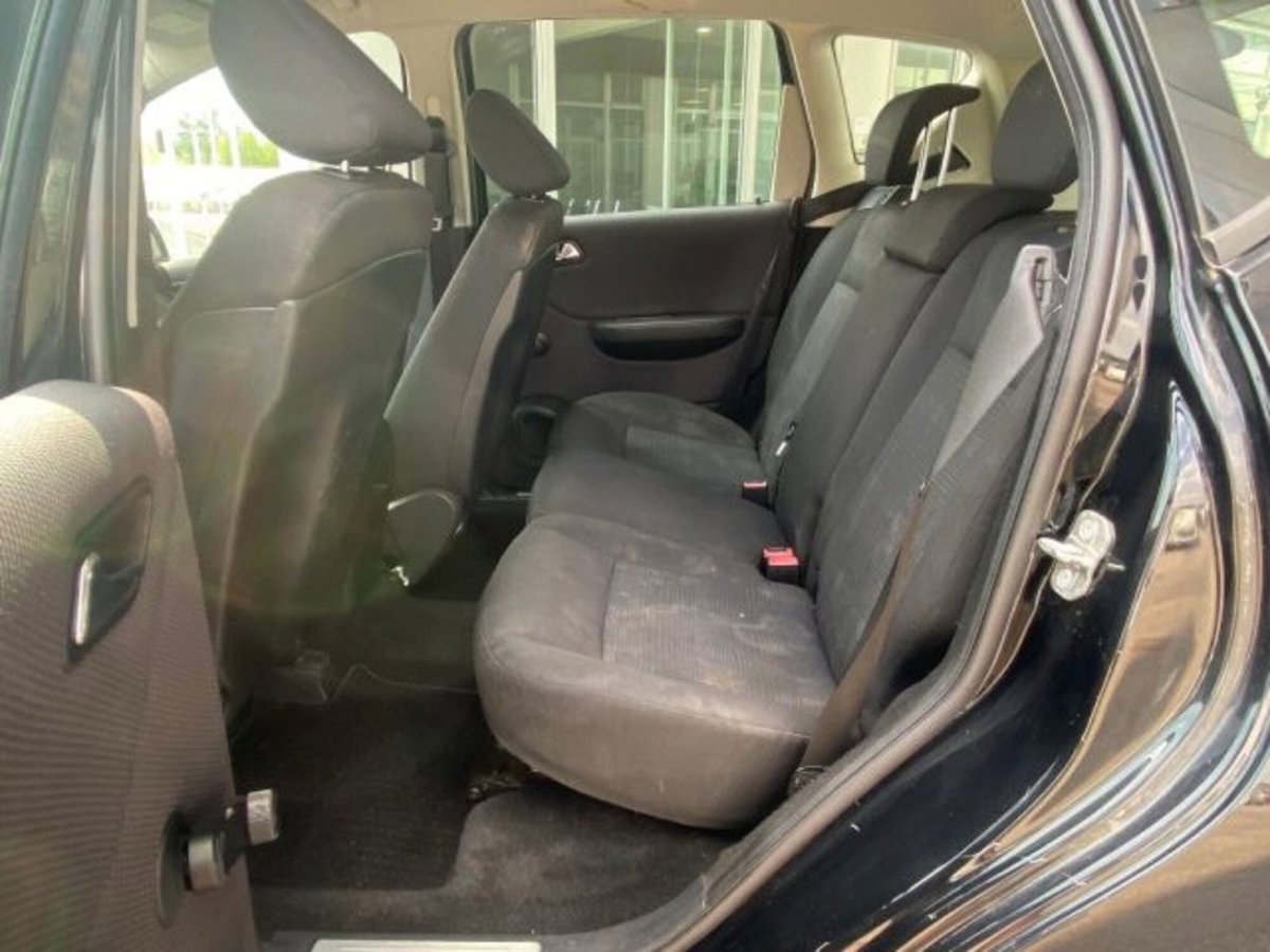 Mercedes-Benz Classe A 150 Classic (15)