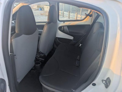 Toyota Aygo 1.0 12V VVT-i 5 porte Active Connect (12)