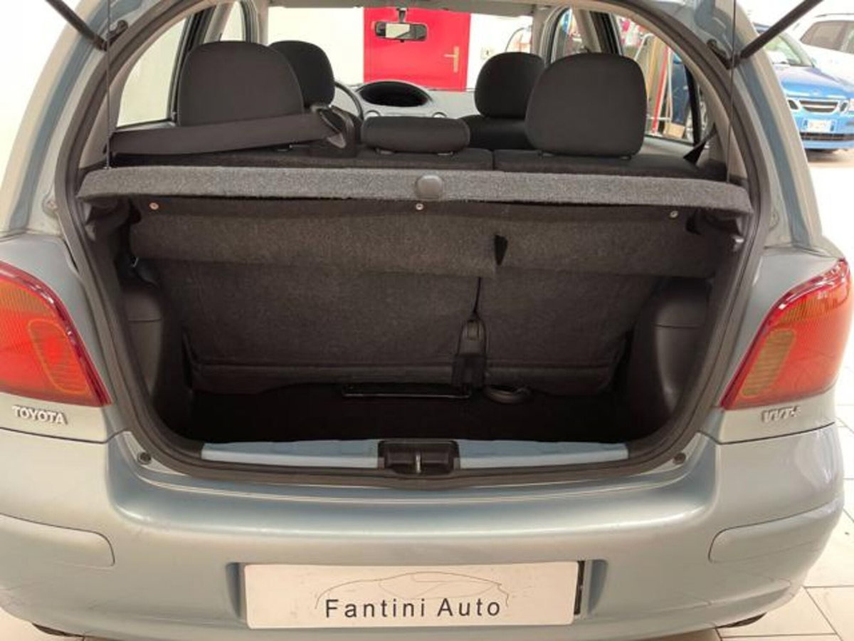 Toyota Yaris 16V cat 5 porte Sol Blue (12)