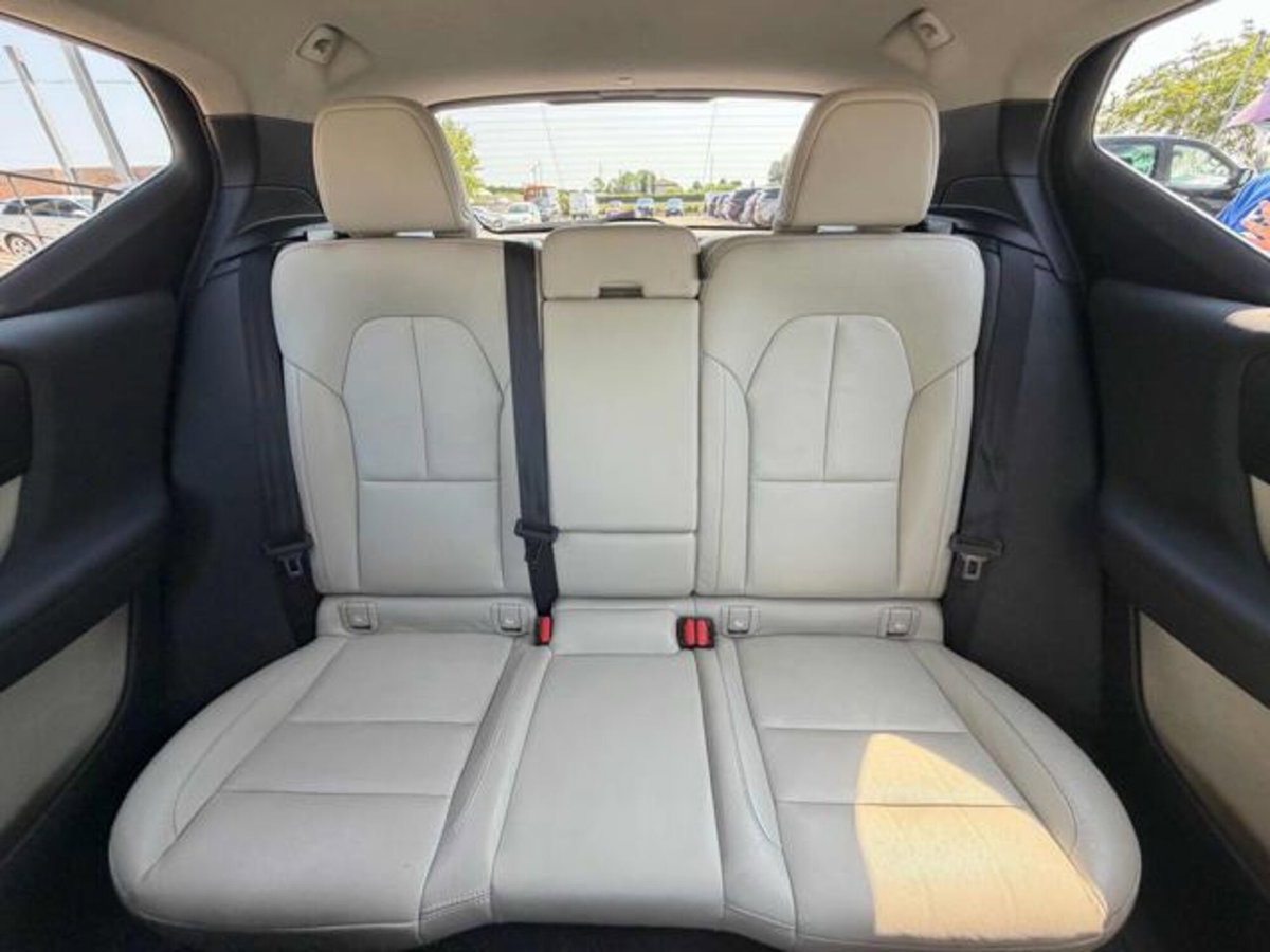 Volvo XC40 D3 Geartronic Inscription (12)