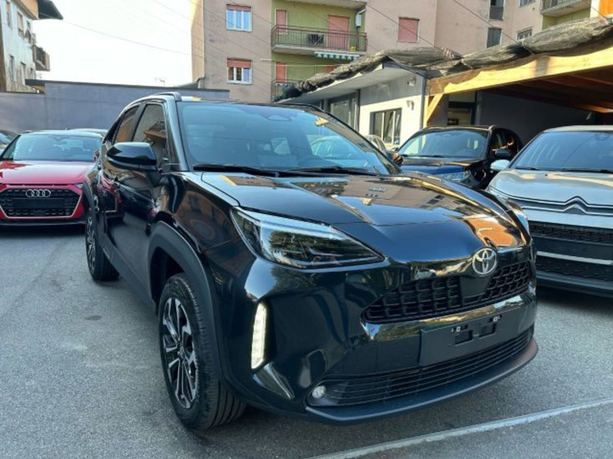 Toyota Yaris Cross 1.5h GR Sport Black Sky fwd 116cv e-cvt