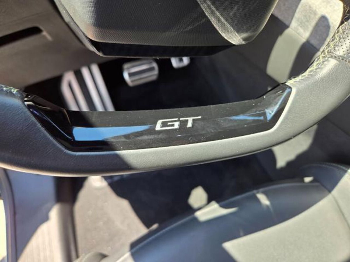 Peugeot 3008 1.2 hybrid GT Exclusive 145cv e-dcs6 (12)