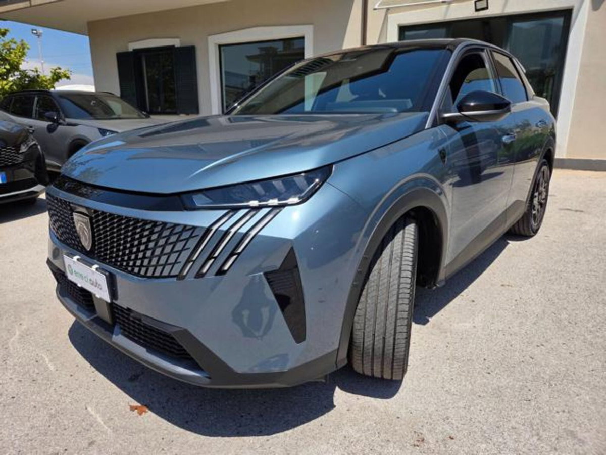 Peugeot 3008 1.2 hybrid GT Exclusive 145cv e-dcs6 (4)