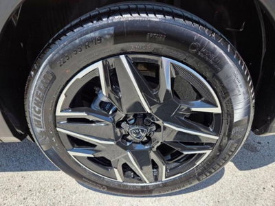 Peugeot 3008 1.2 hybrid GT Exclusive 145cv e-dcs6 (5)