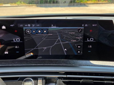 Peugeot 3008 1.2 hybrid GT Exclusive 145cv e-dcs6 (7)