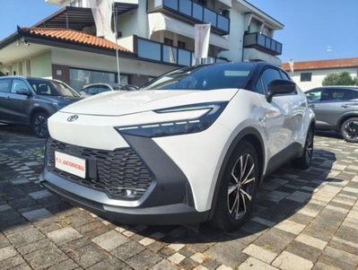 Toyota Toyota C-HR 1.8 hv Lounge fwd e-cvt usata