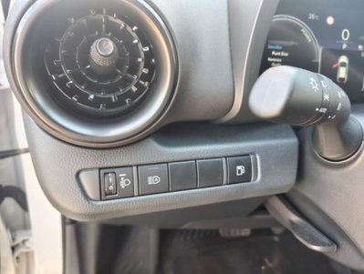 Toyota Toyota C-HR 1.8 hv Lounge fwd e-cvt (11)