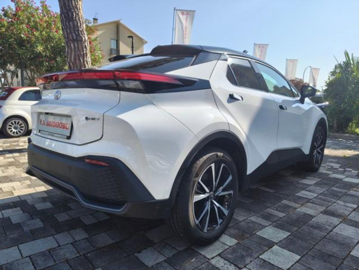 Toyota Toyota C-HR 1.8 hv Lounge fwd e-cvt (4)