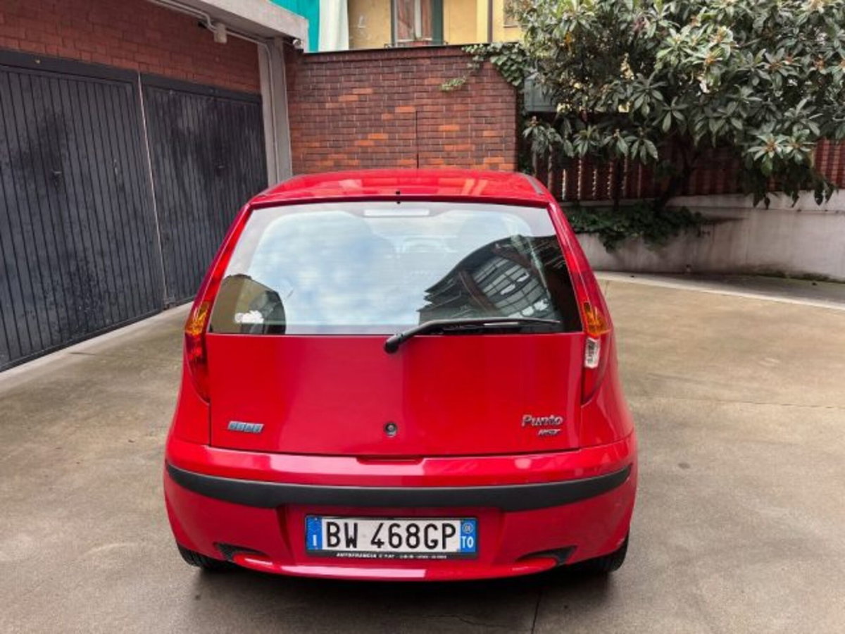 Fiat Punto 1.8i 16V cat 3 porte HGT (10)