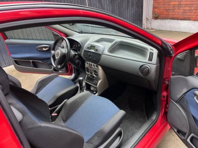 Fiat Punto 1.8i 16V cat 3 porte HGT (2)