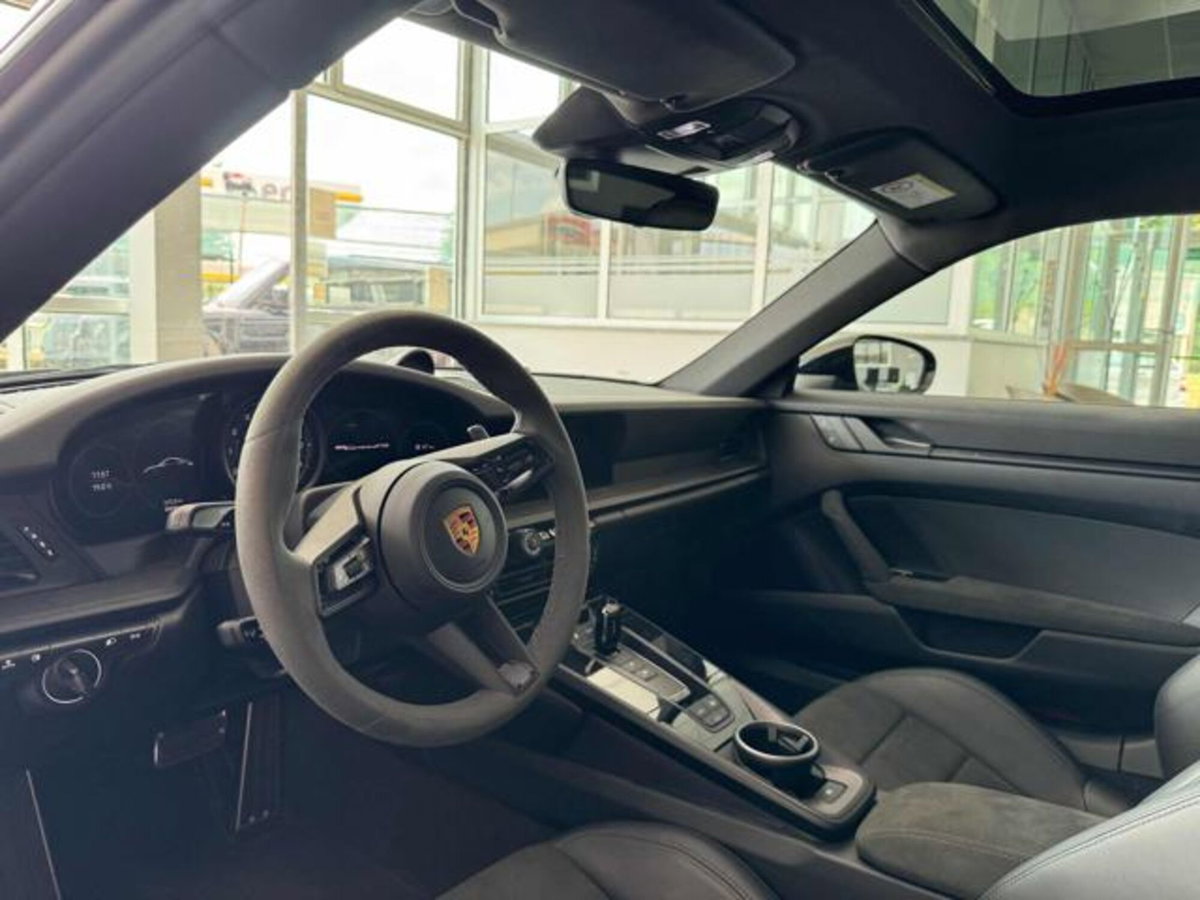 Porsche 911 Coupé Coupe 3.0 Carrera 4 GTS (11)