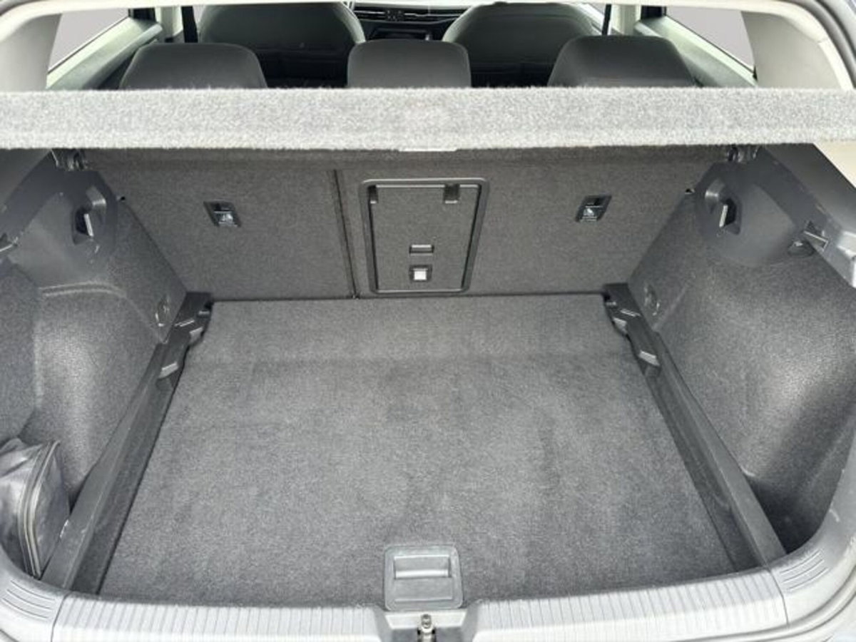 Volkswagen Golf Variant 2.0 TDI SCR DSG Life (14)