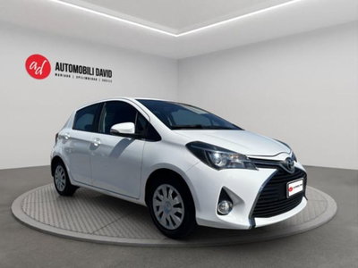 Toyota Yaris 1.0 5 porte Active (2)