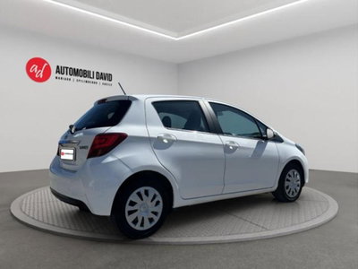 Toyota Yaris 1.0 5 porte Active (4)