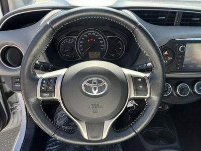 Toyota Yaris 1.0 5 porte Active (8)