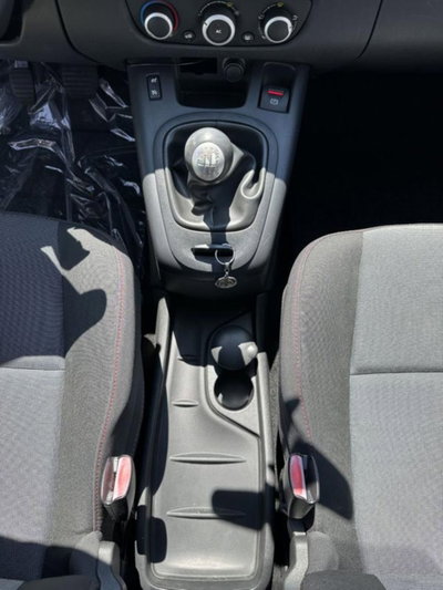 Renault Scenic E-Tech Electric 1.5 dCi 110CV Live (11)