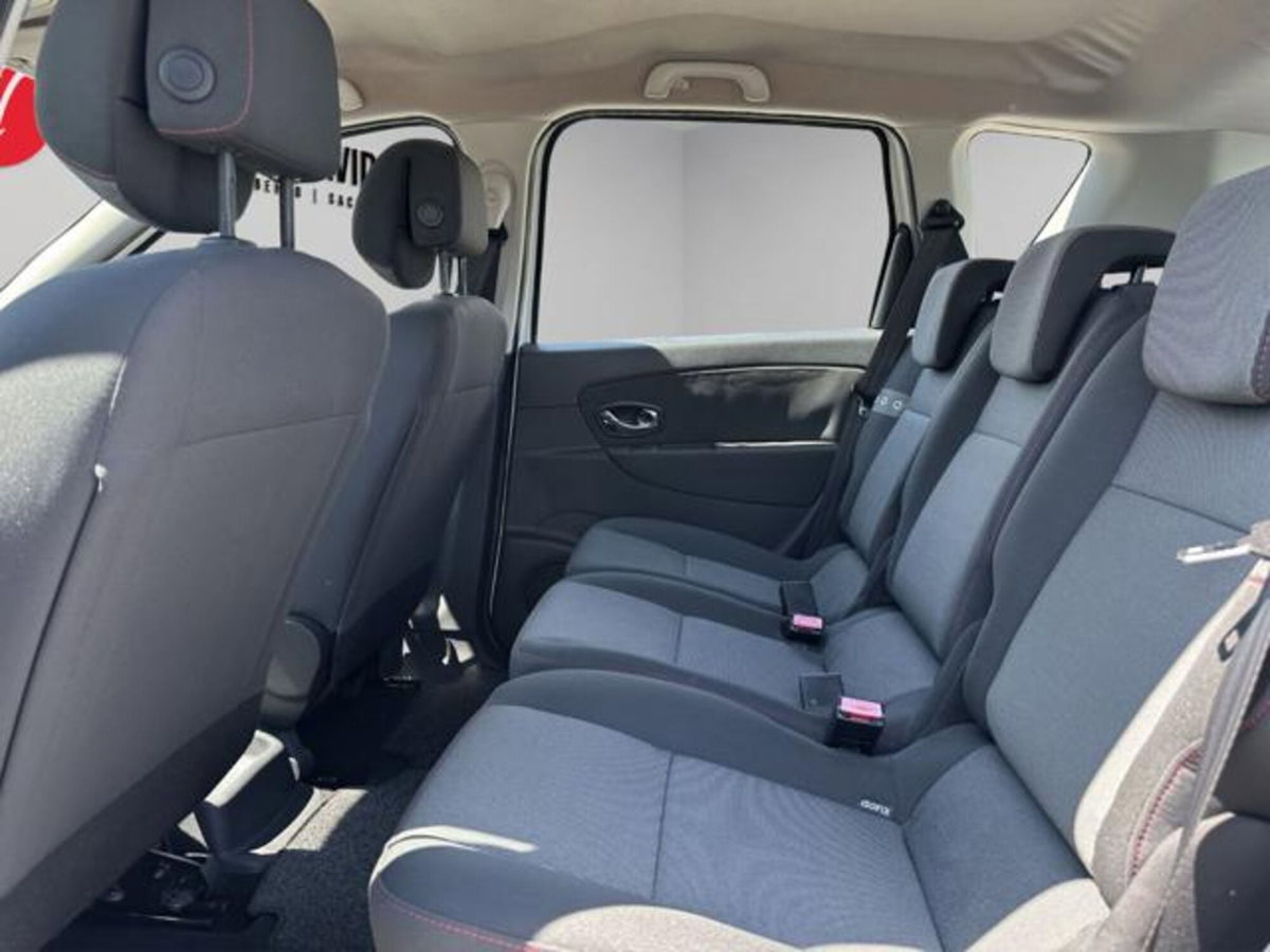 Renault Scenic E-Tech Electric 1.5 dCi 110CV Live (12)