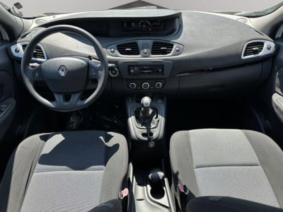 Renault Scenic E-Tech Electric 1.5 dCi 110CV Live (13)