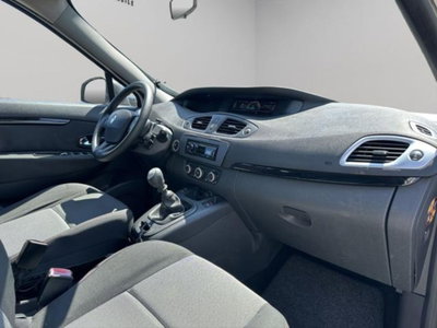Renault Scenic E-Tech Electric 1.5 dCi 110CV Live (16)