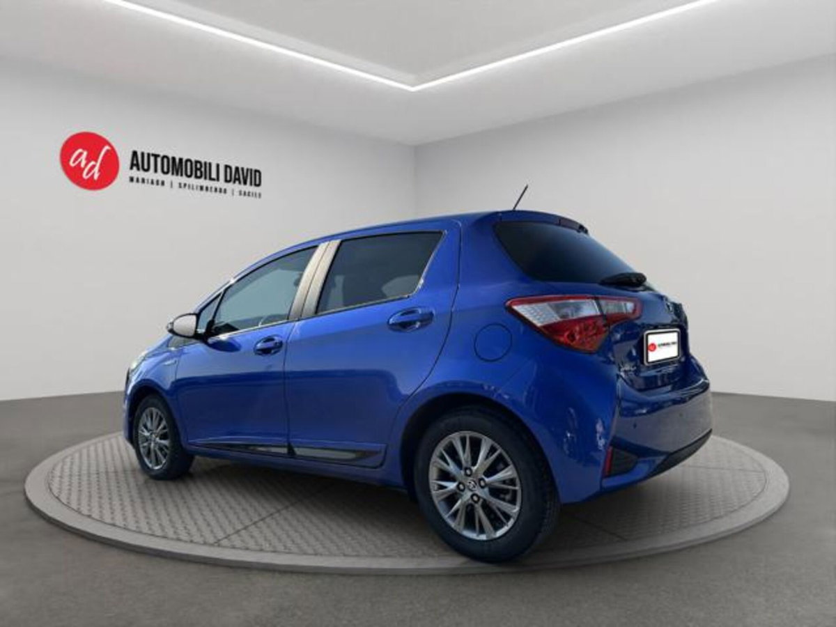 Toyota Yaris 1.5 Hybrid 5 porte Lounge Blue (3)