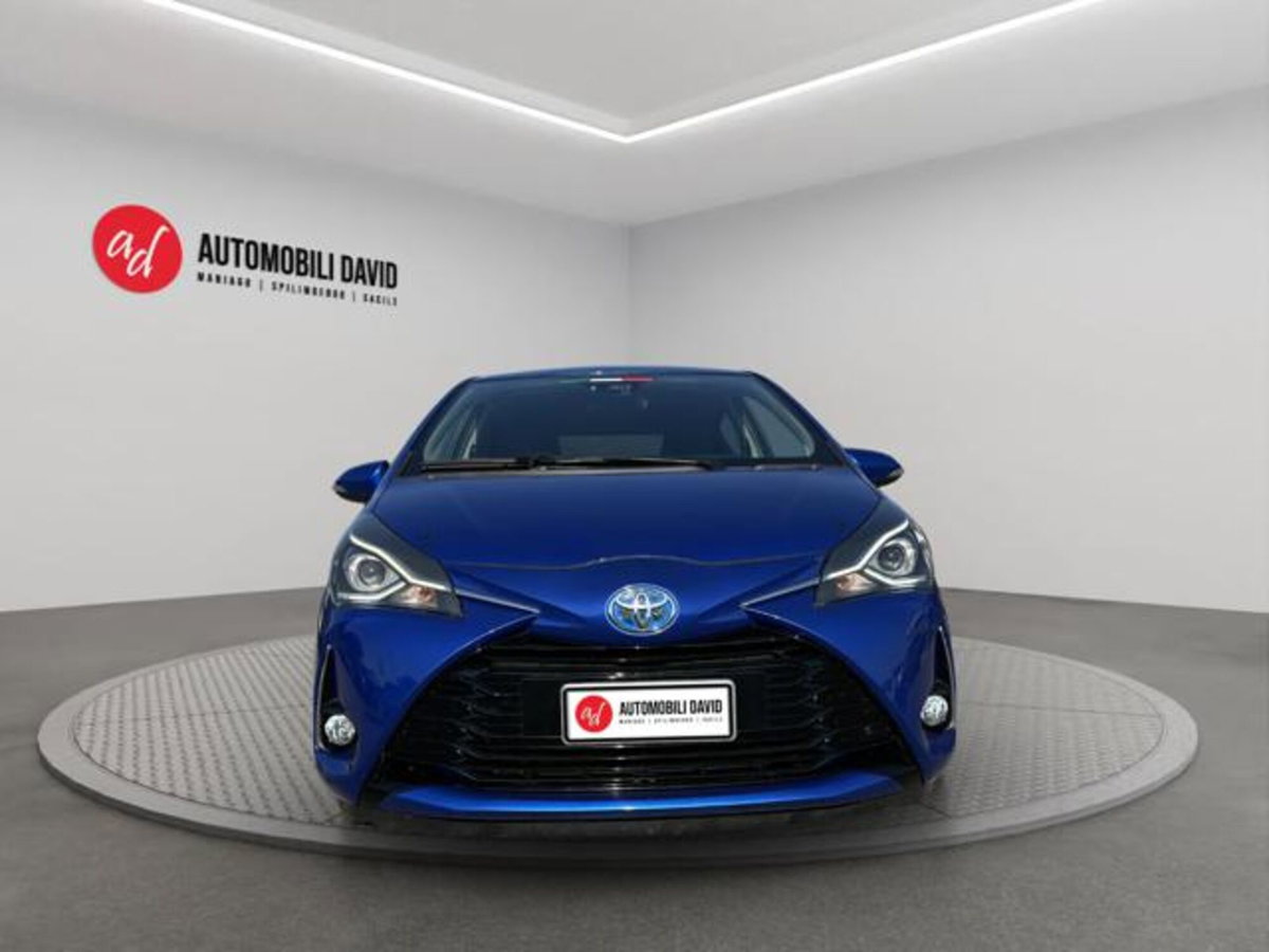 Toyota Yaris 1.5 Hybrid 5 porte Lounge Blue (5)
