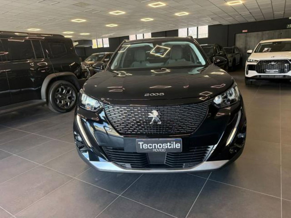 Peugeot 2008 BlueHDi 110 S&S Allure Pack (5)