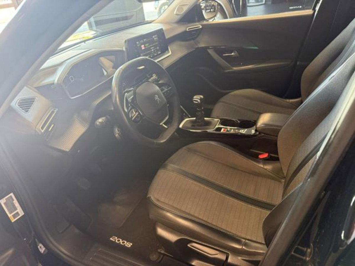 Peugeot 2008 BlueHDi 110 S&S Allure Pack (9)