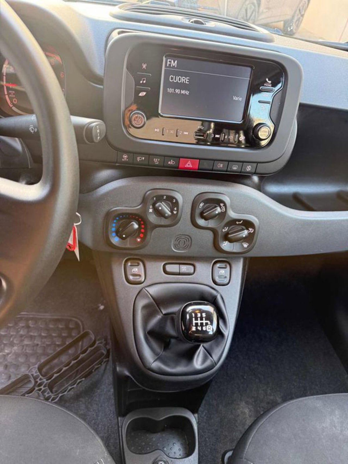 Fiat Panda 1.0 firefly hybrid s&s 70cv 5p.ti (8)